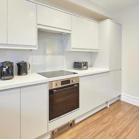 Host & - Belle Vue Saltburn-by-the-Sea